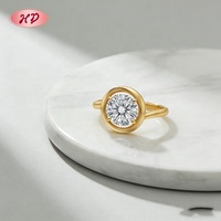 Bagues vintage en alliage plaqué or 18 carats avec grappe de pierres géométriques serties de zircone cubique AAA, bijoux de mode en gros pour femmes