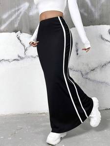 Nueva Falda Larga de Verano y Primavera, Estilo Vacacional, con Diseño de Color en Contraste y Corte Ajustado a la Cadera - Product Image 3