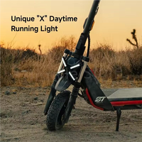 EU-Lagerbestand Original Ninebot by Segway ZT3 Pro E Elektroroller 650W Motor 25km/h Max. 70KM Reichweite Doppel-Federung Kickscooter