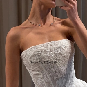 Robes de mariée personnalisées <span class=keywords><strong>chic</strong></span> sans bretelles, robes de bal en dentelle appliquée pour les occasions en plein air et en jardin - Product Image 3