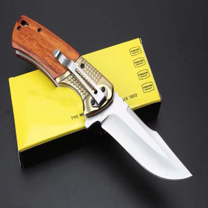 Coltello Pieghevole Portatile da Esterno in Acciaio Inossidabile con Manico in Legno, Coltelli Tascabili da Caccia Tattici in Stock - Product Image 5