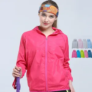 Wholesale Summer Unisex Outdoor Windbreaker Waterproof Rain Coat Lightweight Rash Guard Sun Protection Clothing Jacket