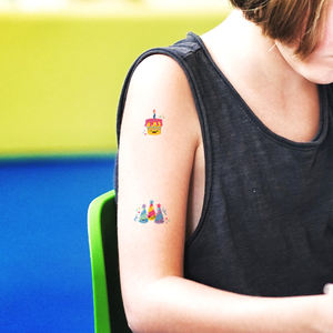 Venta al por mayor de pegatinas de tatuaje de fiesta de <span class=keywords><strong>cumpleaños</strong></span> <span class=keywords><strong>para</strong></span> niños juguetes temporales de dibujos animados impermeables <span class=keywords><strong>para</strong></span> niños decoración de fiesta de <span class=keywords><strong>cumpleaños</strong></span> - Product Image 4