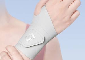 Protector <span class=keywords><strong>de</strong></span> <span class=keywords><strong>muñeca</strong></span> ajustable ultrafino esguince <span class=keywords><strong>de</strong></span> <span class=keywords><strong>muñeca</strong></span> <span class=keywords><strong>tendinitis</strong></span> manga bádminton baloncesto articulación Brace pulsera con cinta <span class=keywords><strong>de</strong></span> sujeción - Product Image 6