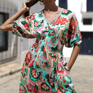 Mono Corto de Manga Corta con Escote Profundo en V Plisado para Mujer, Personalizado, 100% Rayón Voile, Talla Grande - Product Image 4