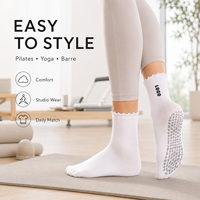 Chaussettes antidérapantes personnalisées avec logo pour femmes, chaussettes de yoga et de pilates, silicone antidérapant, respirantes, en coton, faible MOQ, directement de l'usine