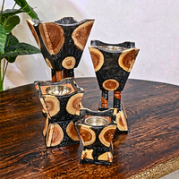Support décoratif en bois et résine de qualité supérieure pour collection de bakhoor, idéal pour la parfumerie d'ambiance et la décoration religieuse élégante.