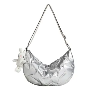 멋진 스타일을 위한 바구니 모양의 퀼트 디자인 2024 다기능 푹신한 퍼프 크로스 바디 숄더 백 여성용 핸드백