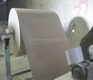 Machine de fabrication de plaques de plâtre et de panneaux de papier moins cher à haut rendement