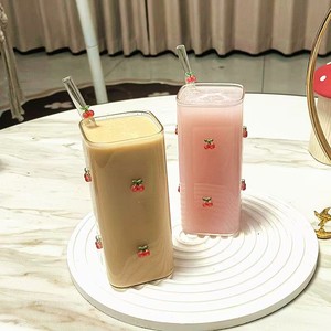 แก้วมัคทัมเบลอร์ขนาด13ออนซ์พร้อมหลอดสำหรับเป็นของขวัญแก้วกาแฟใสลายเชอร์รี่สีแดงน่ารักใหม่2025 - Product Image 6