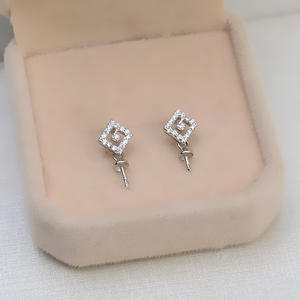 Accessoires de bricolage, pendentif carré en argent S925 avec petite tête de clou d'oreille, boucles d'oreilles à perle vide, support de bijoux semi-finis - emballé - Product Image 4
