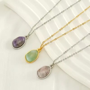 Collar de Clavícula con Colgante de Cadena de Eslabones de Acero Inoxidable con Circonita Irregular Simple para Mujer, Joyería Moderna Plateada - Product Image 3