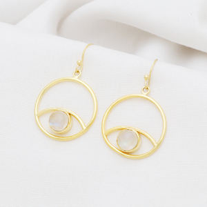 Nouvelles boucles d'oreilles EvilEye en pierre de lune arc-en-ciel plaquées or pour femmes - Product Image 3
