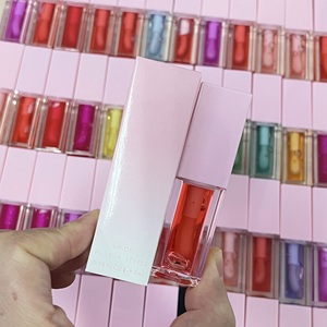 Tube rose brillant à lèvres, transparent, huile pour les lèvres, modèle, vente en gros, étiquette privée - Product Image 6