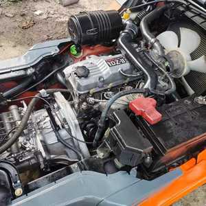 Chariot élévateur diesel 4x4 d'occasion de haute qualité avec mât à deux étages pour les industries de la construction et agricoles - Product Image 6