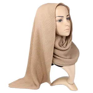 厂家销售马来西亚长款纯棉球衣盖头流行穆斯林女性透气条纹褶皱围巾头巾