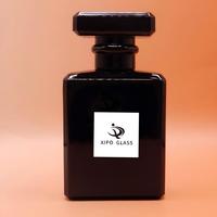 Flacon de parfum en verre rectangulaire noir vide de luxe OEM 50 ml 100 ml avec bouchon, vente en gros d'usine