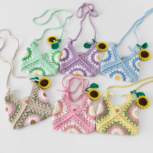 2023 Tianjin fait à la main <span class=keywords><strong>rond</strong></span> grand-mère <span class=keywords><strong>Crochet</strong></span> sac femme oeillet Net esthétique Cottage fleurs décoratives et plantes - Product Image 1