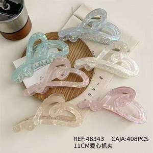 Pince à cheveux transparente en forme de cœur de 11 cm pour femmes et filles - Product Image 3
