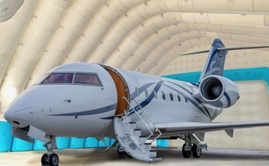 Hangar Gonflable pour Avions, Tente de Stockage Étanche et Coupe-Vent avec Pompe à Air Électrique, Abri Portable et Durable - Product Image 5