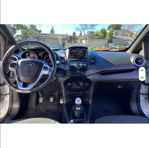 购买二手2024年福特F-350 Super Duty Platinum Tremor双驾驶室皮卡卡车 - Product Image 6