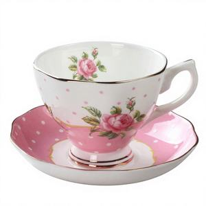 Juego de Taza y Plato de Café para Té de la Tarde Estilo Europeo TRESUN de Porcelana China con Flores y Borde Dorado de Phnom Penh, Apto para Microondas y Lavavajillas para Fiestas - Product Image 1
