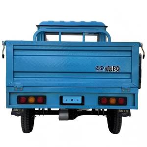 <span class=keywords><strong>Tricycle</strong></span> électrique de fret robuste 60V/72V 1200W bleu <span class=keywords><strong>1</strong></span>,7m avec cabine fermée et volant pour agriculteurs - Product Image 5