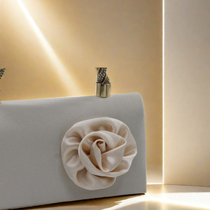 Sacs à main pour femmes en gros, nouvelle collection, style européen et américain, sacs à bandoulière élégants coréens avec chaîne, pochette de soirée - Product Image 6