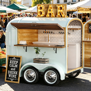 Remorque de concession entièrement équipée avec compartiment pour chevaux, options alimentaires, machine à café, sorbetière et vitrine. - Product Image 5