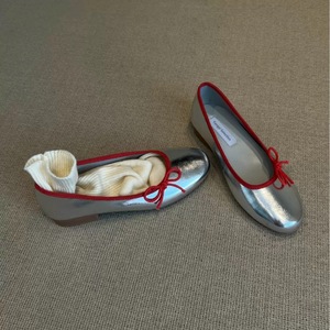2025 produttore di scarpe da ballo in pelle per ragazze di alta qualità scarpe basse da donna con tacco basso in <span class=keywords><strong>argento</strong></span> estivo - Product Image 3
