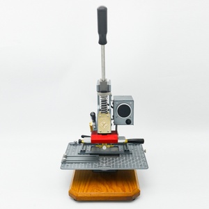 Machine de presse à chaud manuelle pour marquage à chaud, dorure et estampage de logos sur papier, cuir et bois - Product Image 5