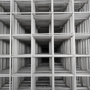 Panneau de clôture en treillis <span class=keywords><strong>m</strong></span>étallique galvanisé après soudage, treillis <span class=keywords><strong>m</strong></span>étallique robuste GAW antirouille pour la protection agricole - Product Image 3