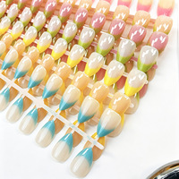 Ongles press-on prédécoupés, exquis, tridimensionnels, motif papillon doré, forme amande œil-de-chat, élégants, prêts à poser, style Ins pour les doigts