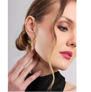 Gold Tone <b>Bee</b> Drop Earrings Honeybee Motif Elegant Lightweight Nature Inspired Fashion Jewelry Women - Product Image 3