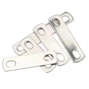 Pince <span class=keywords><strong>en</strong></span> forme <span class=keywords><strong>de</strong></span> <span class=keywords><strong>U</strong></span> à deux trous <span class=keywords><strong>en</strong></span> acier inoxydable 304 plaque <span class=keywords><strong>de</strong></span> déflecteur pince <span class=keywords><strong>de</strong></span> rondelle <span class=keywords><strong>de</strong></span> réfrigération carrée pince <span class=keywords><strong>de</strong></span> bande <span class=keywords><strong>de</strong></span> tuyau pour boulon <span class=keywords><strong>en</strong></span> forme <span class=keywords><strong>de</strong></span> <span class=keywords><strong>U</strong></span> - Product Image 1