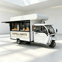 Camion de restauration électrique avec suspension avancée pour une conduite fluide et une protection de l'équipement de cuisine pendant le transport