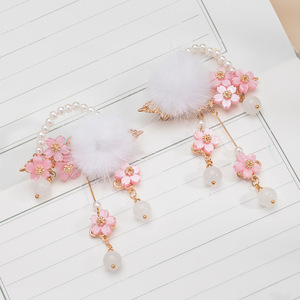 Diadema de estilo antiguo con pompones, borlas y horquillas oscilantes, pinzas para el cabello infantiles de estilo hada, accesorios para el cabello de Hanfu de felpa - Product Image 1