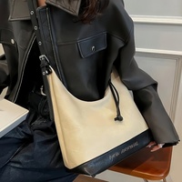 Tas Tangan Wanita Berkualitas Tinggi Model Buka-Tutup Dua Pegangan Bahan PU Desain Logo Kustom Bordir Rivet Tahan Air Merek TC