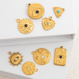 Colgante de Ojo Turco Chapado en Oro de 18K con Diseño Geométrico para Collar, Regalo - Product Image 2