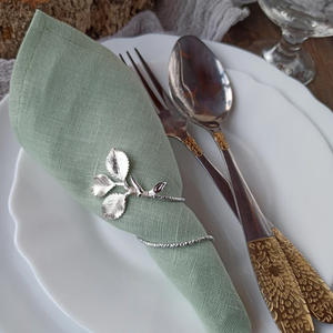 Vente en gros de serviettes de table en lin vert <span class=keywords><strong>Oliver</strong></span> clair carré classique fait à la main pour mariage serviettes en lin pour la maison - Product Image 1