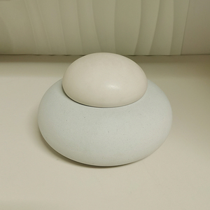 Vente <span class=keywords><strong>en</strong></span> gros de pots à bougies <span class=keywords><strong>en</strong></span> céramique de luxe pour la décoration intérieure, élégants pots à bougies de 39oz <span class=keywords><strong>en</strong></span> céramique d'<span class=keywords><strong>argile</strong></span> mate vides nordiques avec couvercle - Product Image 3