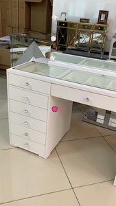 Yicheng bellezza all'ingrosso camera da letto Nail salone di bellezza tavolo <span class=keywords><strong>per</strong></span> il <span class=keywords><strong>trucco</strong></span> <span class=keywords><strong>con</strong></span> <span class=keywords><strong>specchio</strong></span> bianco avorio luce francese di lusso toletta - Product Image 2
