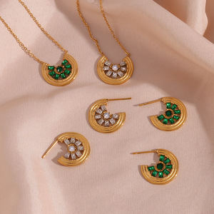 Bisutería de moda chapado en oro real dorado completo diamante circón colgante en forma de corazón <span class=keywords><strong>para</strong></span> <span class=keywords><strong>novia</strong></span> Mujer - Product Image 2