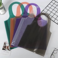 Sac de courses réutilisable durable avec logo personnalisé, soufflet latéral, en PE rose coloré, avec poignée en plastique, pour supermarché