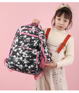 Vente en gros de sacs à dos Oxford à imprimé graffiti, sacs de lycée de grande capacité, sac à dos pour enfants de meilleure qualité avec étui à stylos - Product Image 6