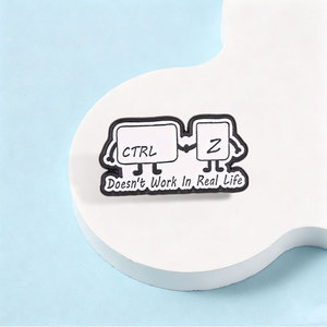 เข็มกลัดรูปปุ่มกด CTRL Z สำหรับตัดต่อข้อความ (<span class=keywords><strong>Undo</strong></span> Shortcut Key)  แบบตลกๆ ทำจากโลหะผสม สำหรับโปรแกรมเมอร์ - Product Image 4
