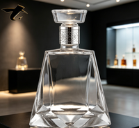 Bouteille en verre haut de gamme, directement de l'usine, verre épais et durable pour spiritueux premium et cadeaux d'alcool exclusifs