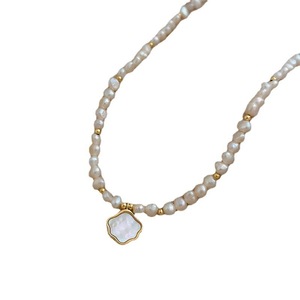 Collier pendentif en perles d'eau douce baroques, élégant et tendance, design simple pour femme - Product Image 5