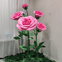 Rose géante artificielle en mousse EVA rouge faite à la main - Fleur artificielle imperméable et résistante aux UV pour la décoration de mariages en extérieur, l'affichage en centre commercial