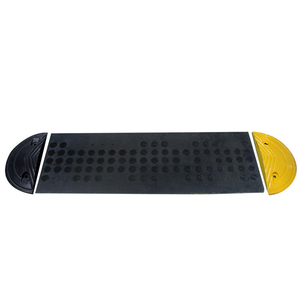 Reductor de velocidad de goma de 50 mm de altura, tamaño estándar para entradas privadas y caminos pequeños - Product Image 3